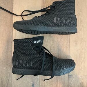 NOBULL Womens size 7/men’s size 5.5 outwork Black High-Top Sneakers